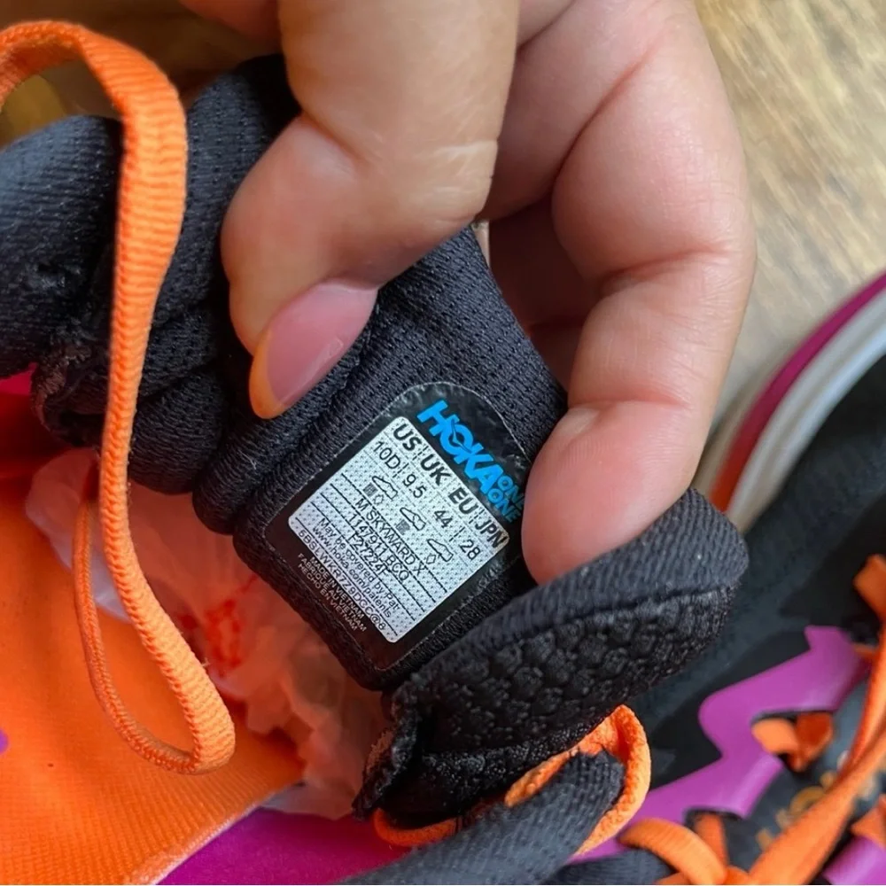 Hoka skyward x size 10D - Picture 5 of 7